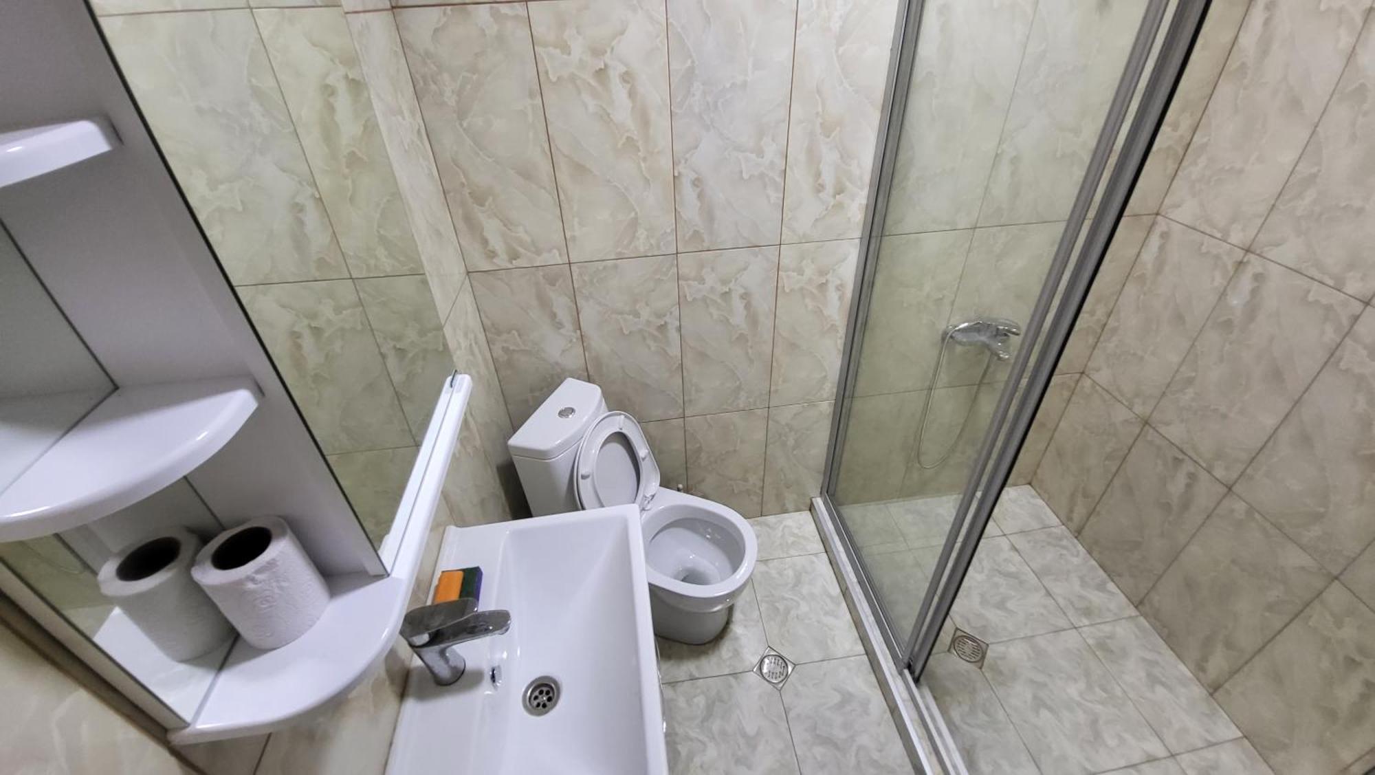 באטומי Guesthouse Gocha Beridze מראה חיצוני תמונה